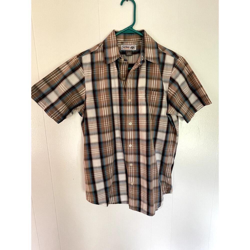 Urban Pipeline Short Sleeve Men's Button Up Plaid Shirt Size Small